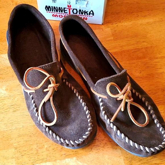 Minnetonka Other - Mens Minnetonka Moccasins